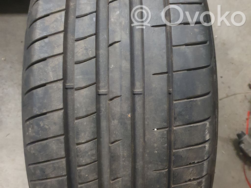 Audi A4 S4 B9 R19 summer tire 