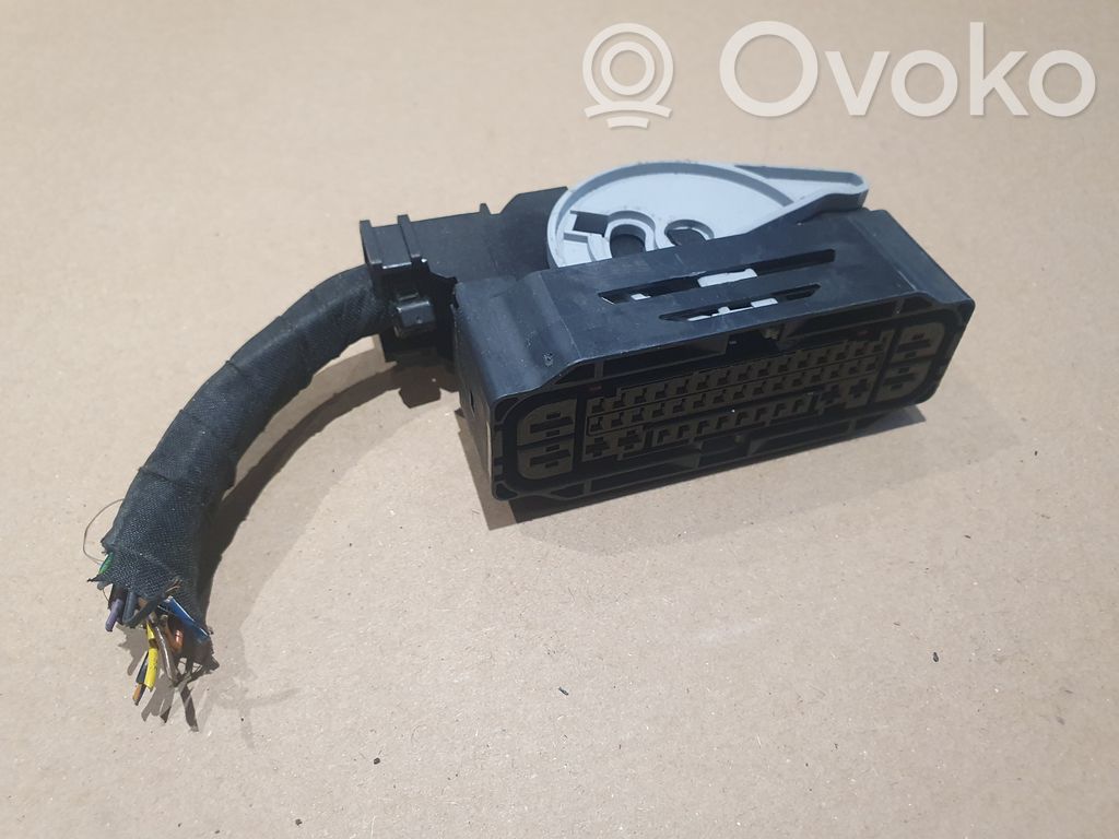 ABS module connector plug   5Q0973374