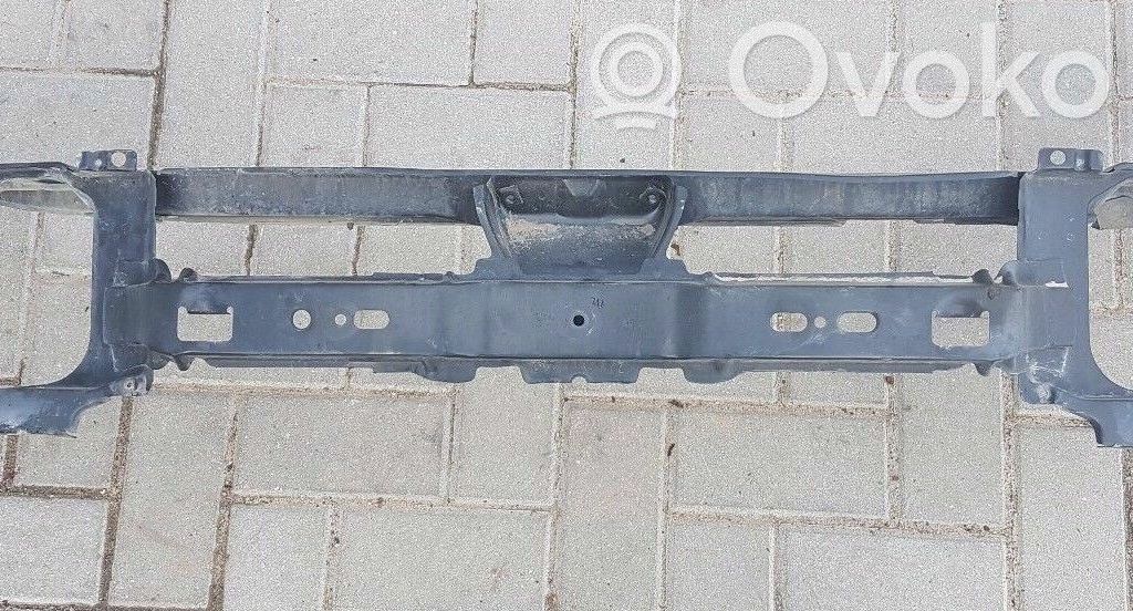 Volkswagen PASSAT B3 Pas przedni 