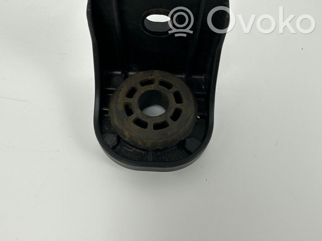 Chevrolet Bolt Jäähdyttimen kannatin 