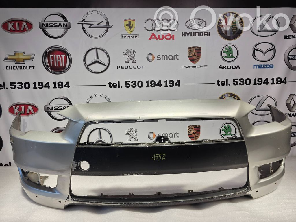 Mitsubishi Lancer VIII Parachoques delantero 