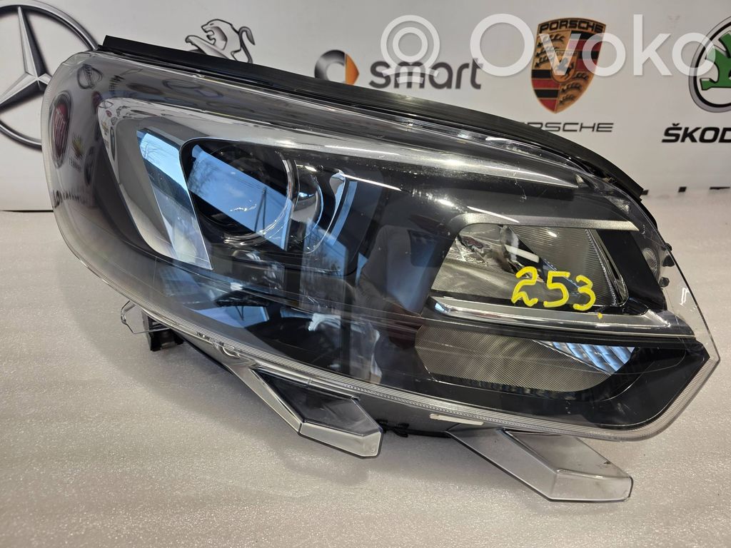 Opel Zafira Life Headlight/headlamp 