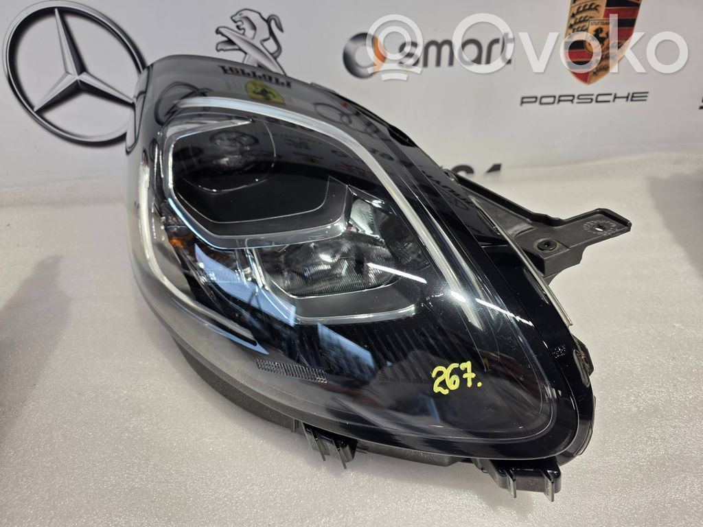 Ford Puma Headlight/headlamp 