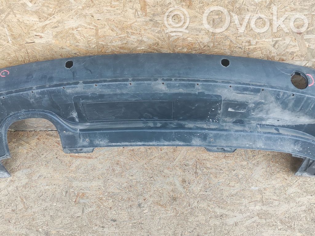 Volkswagen Tiguan Moldura inferior del parachoques trasero 
