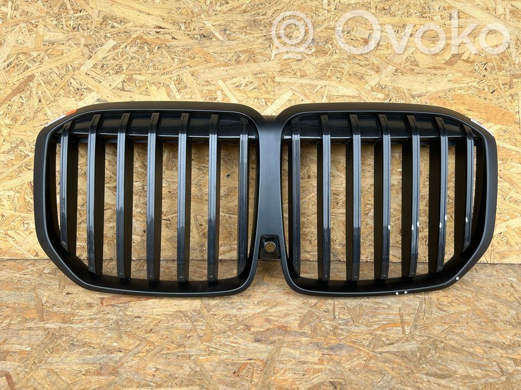 BMW X7 G07 Griglia superiore del radiatore paraurti anteriore 