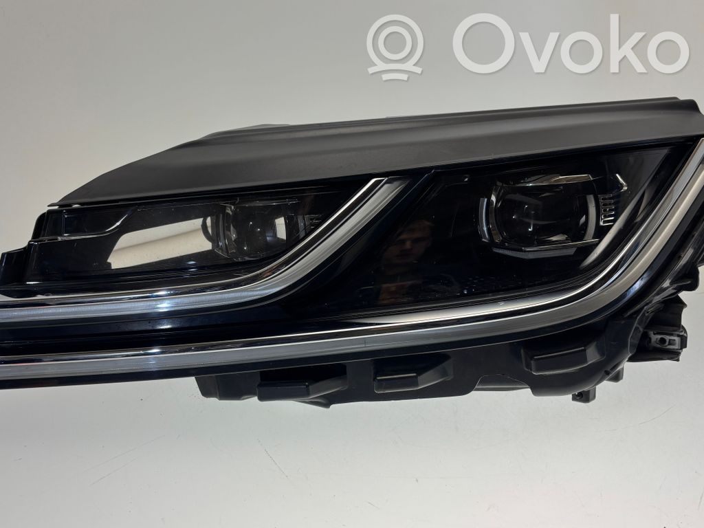 Volkswagen Arteon Lampa przednia 