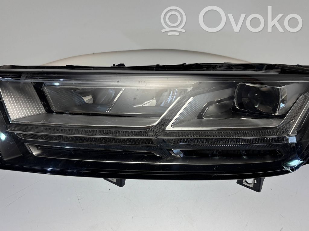 Audi Q7 4M Scheinwerfer 