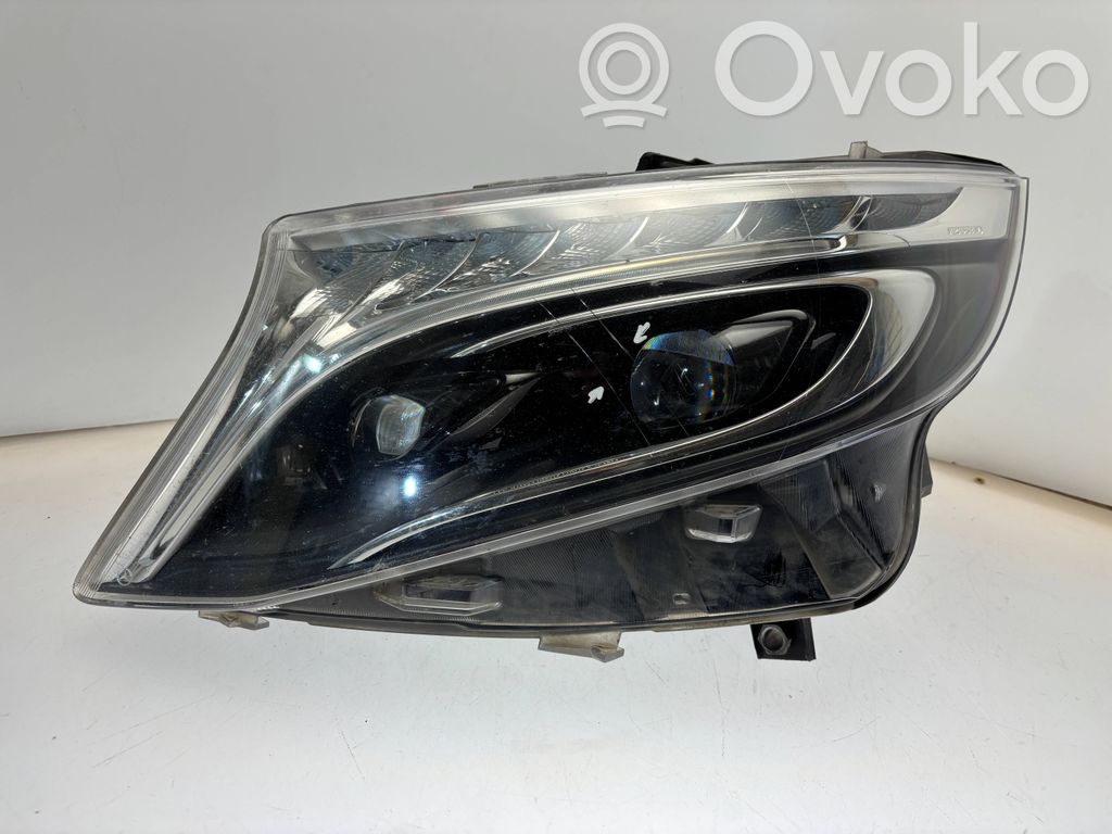 Mercedes-Benz Vito Viano W447 Lampa przednia 