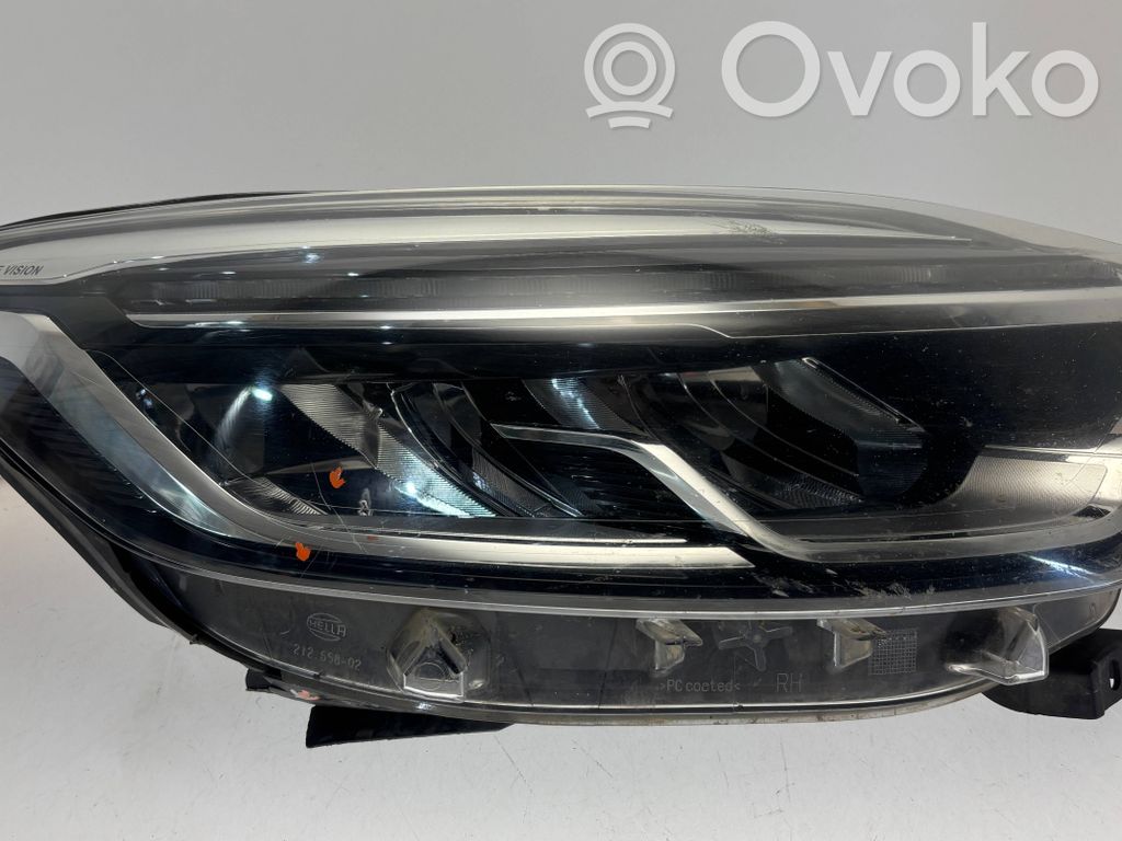 Renault Captur Headlight/headlamp 