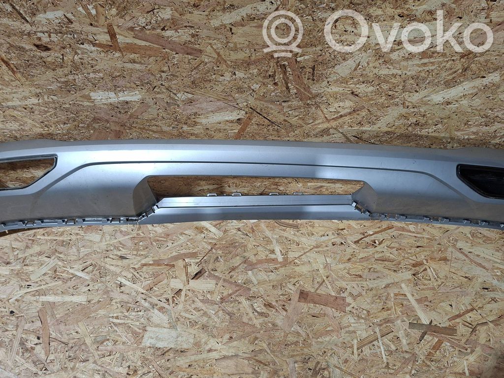 Audi Q3 F3 Moldura inferior del parachoques trasero 