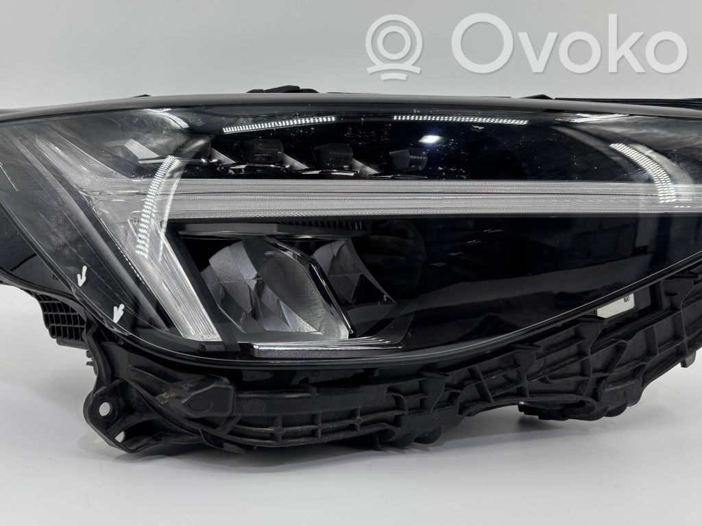 Volvo XC40 Scheinwerfer 