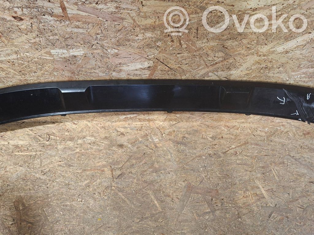 Audi Q8 e-tron Front bumper lip 
