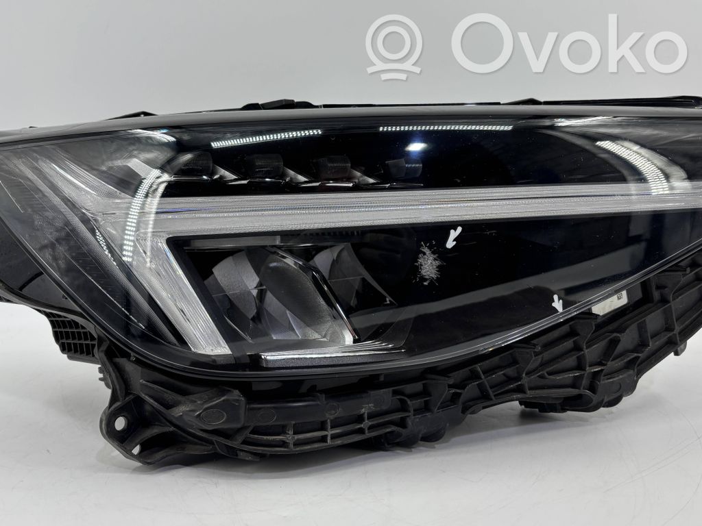 Volvo XC40 Scheinwerfer 