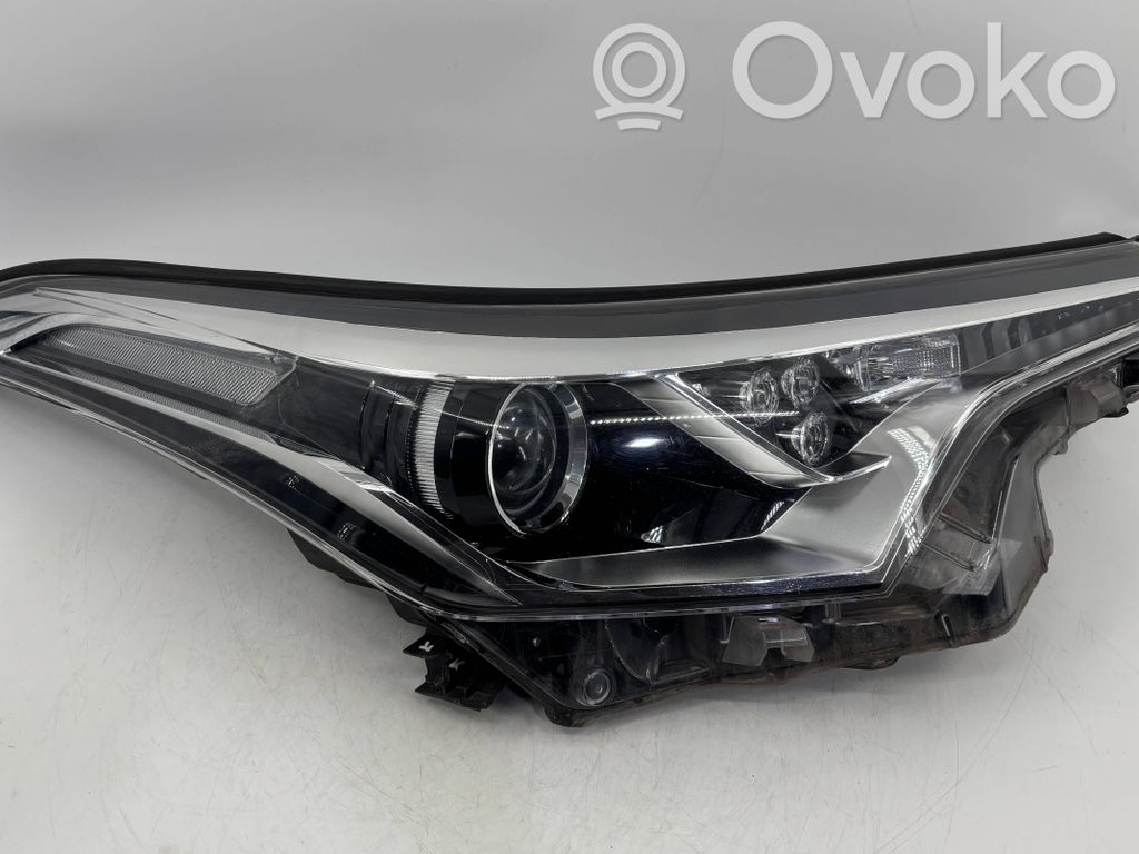 Toyota C-HR I Lampa przednia 