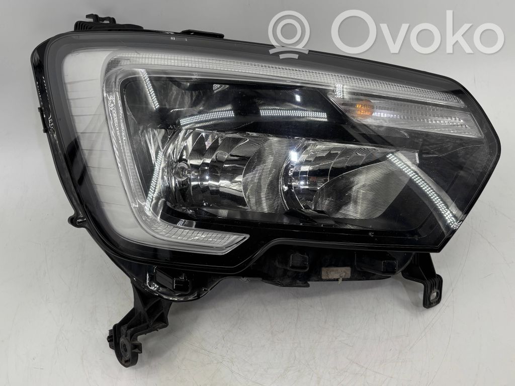 Lampa przednia   260105567R,K9K2521