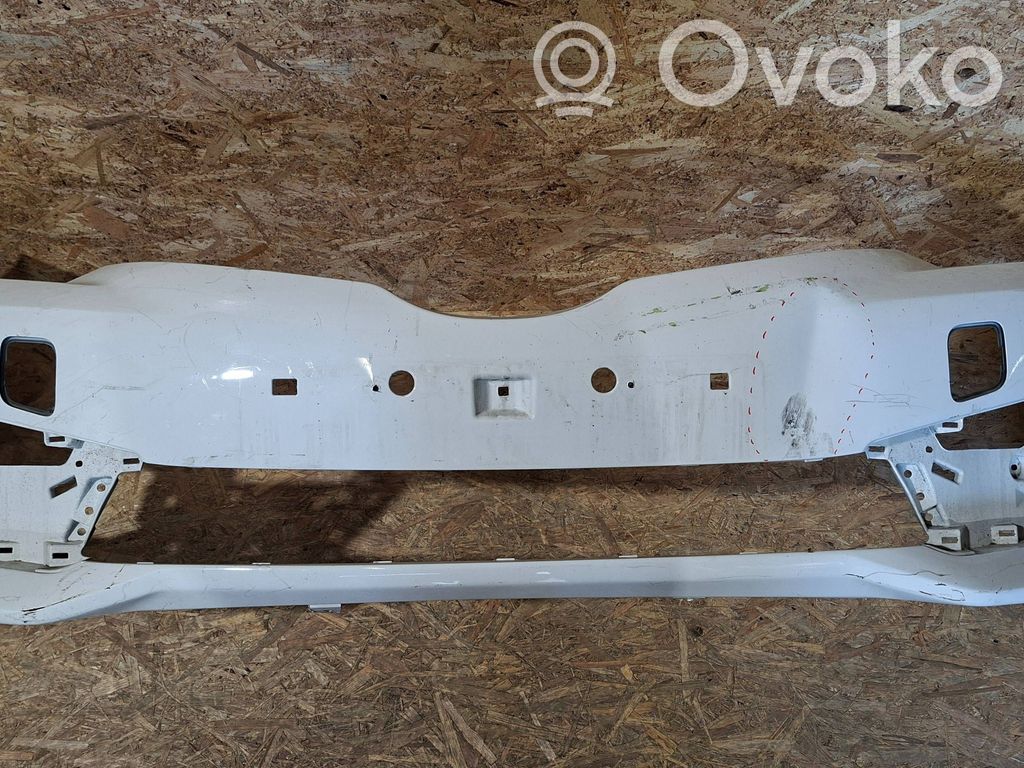 Toyota Auris E180 Front bumper 