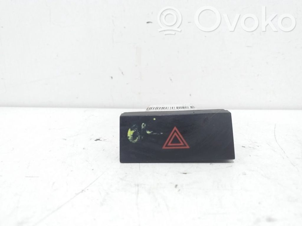 Botón interruptor de luz de peligro