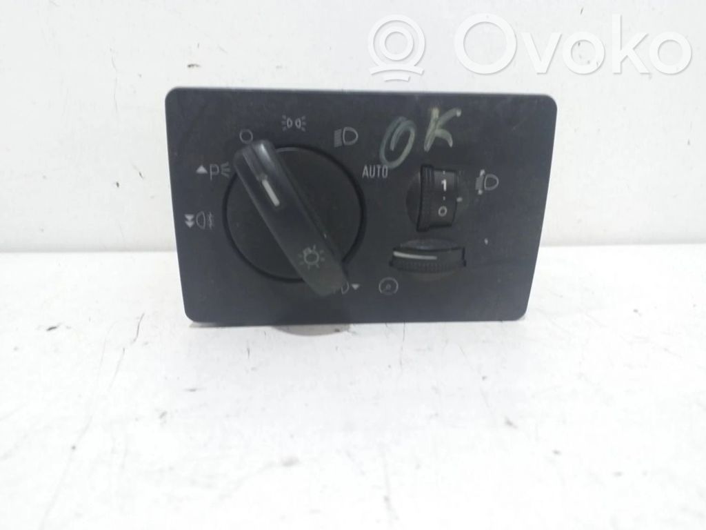 Interruptor de control del panel de luces   4M5T13A024CA