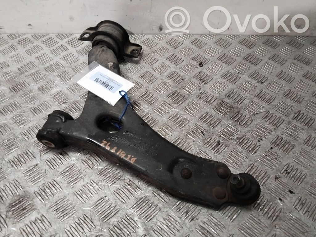Ford Focus Triangle bras de suspension inférieur avant 