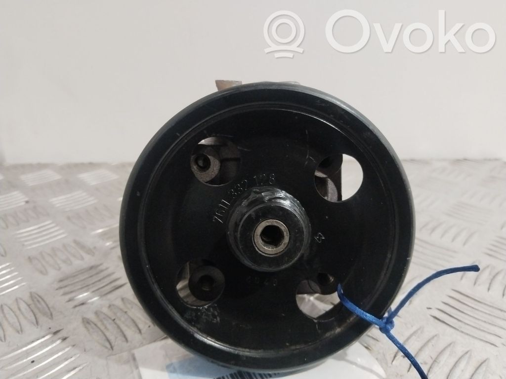 Pompa servosterzo   2S413A696AA