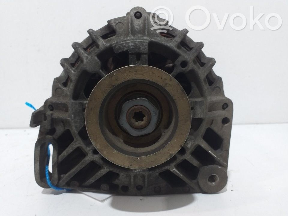 Renault Clio III Generator/alternator 