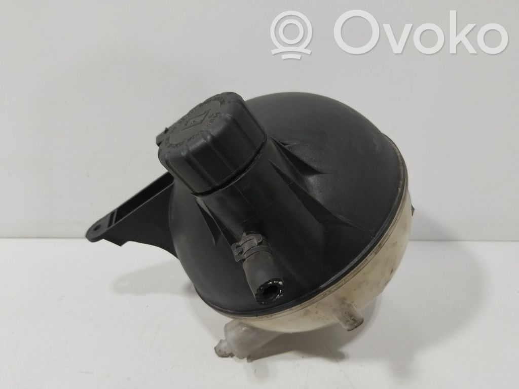 Mercedes-Benz A W169 Depósito de expansión de combustible