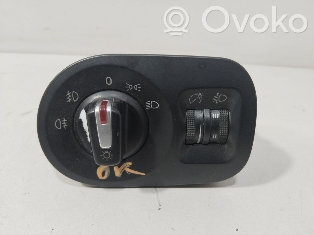Comutator lumini bord   5P1941431EB