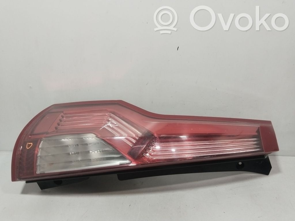Citroen C4 Cactus Luci posteriori