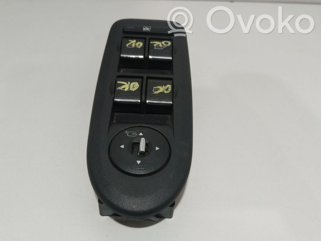 Interruptor del elevalunas eléctrico   1430007