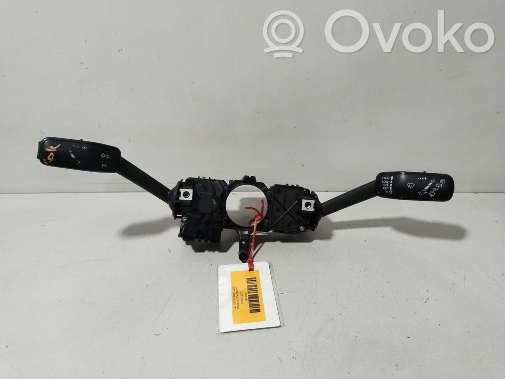 Interruptor de control multifunción   6C0953501B