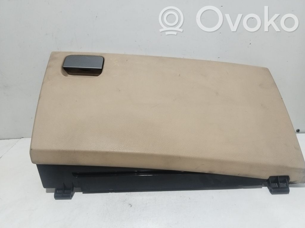Land Rover Range Rover Velar Boite à gants