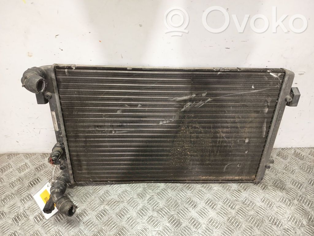 Radiatore di raffreddamento   1K0121253AA