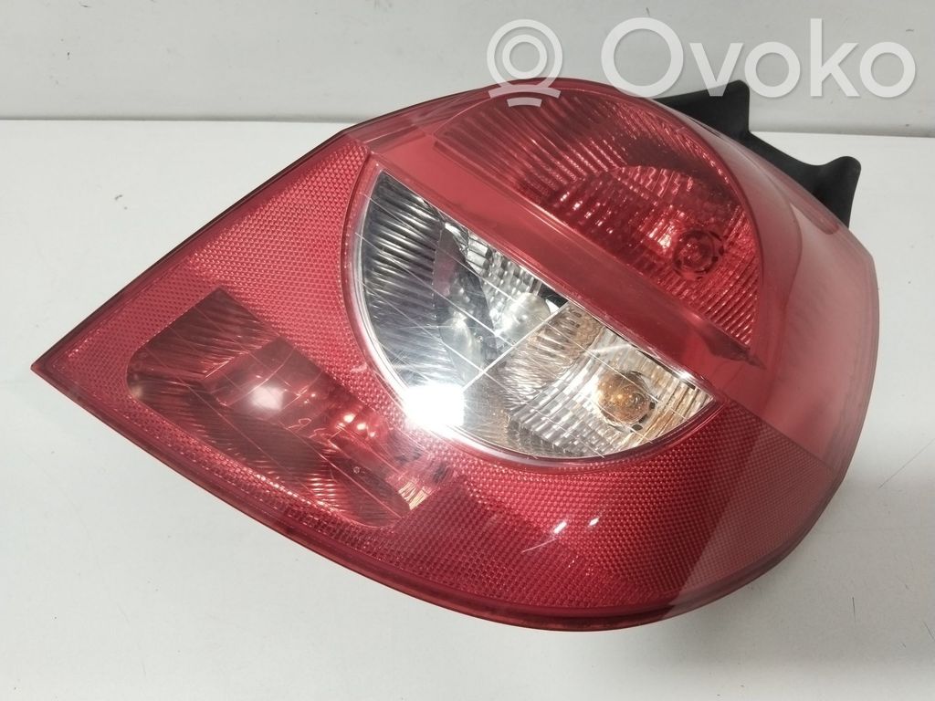 Renault Clio III Lampa tylna