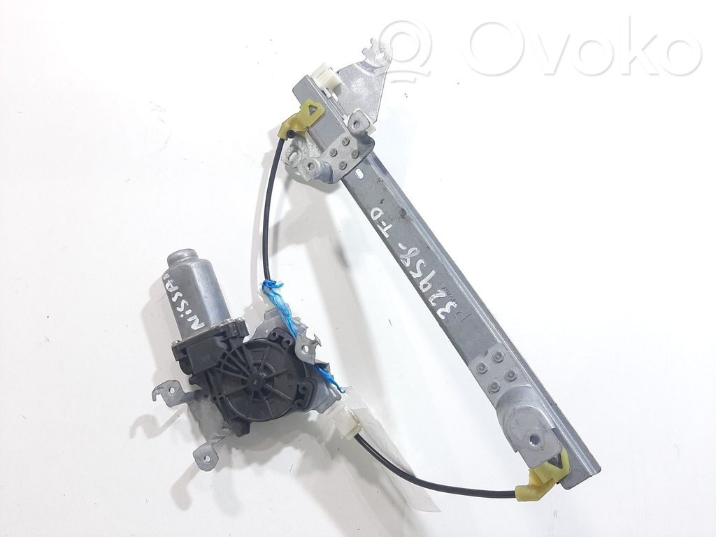 Nissan Qashqai Alzacristalli della portiera posteriore con motorino 