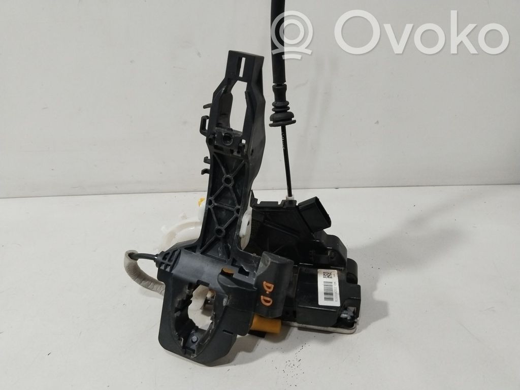 Cerradura de puerta delantera   81320A2110