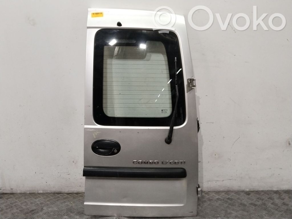 Opel Combo C Takaovi