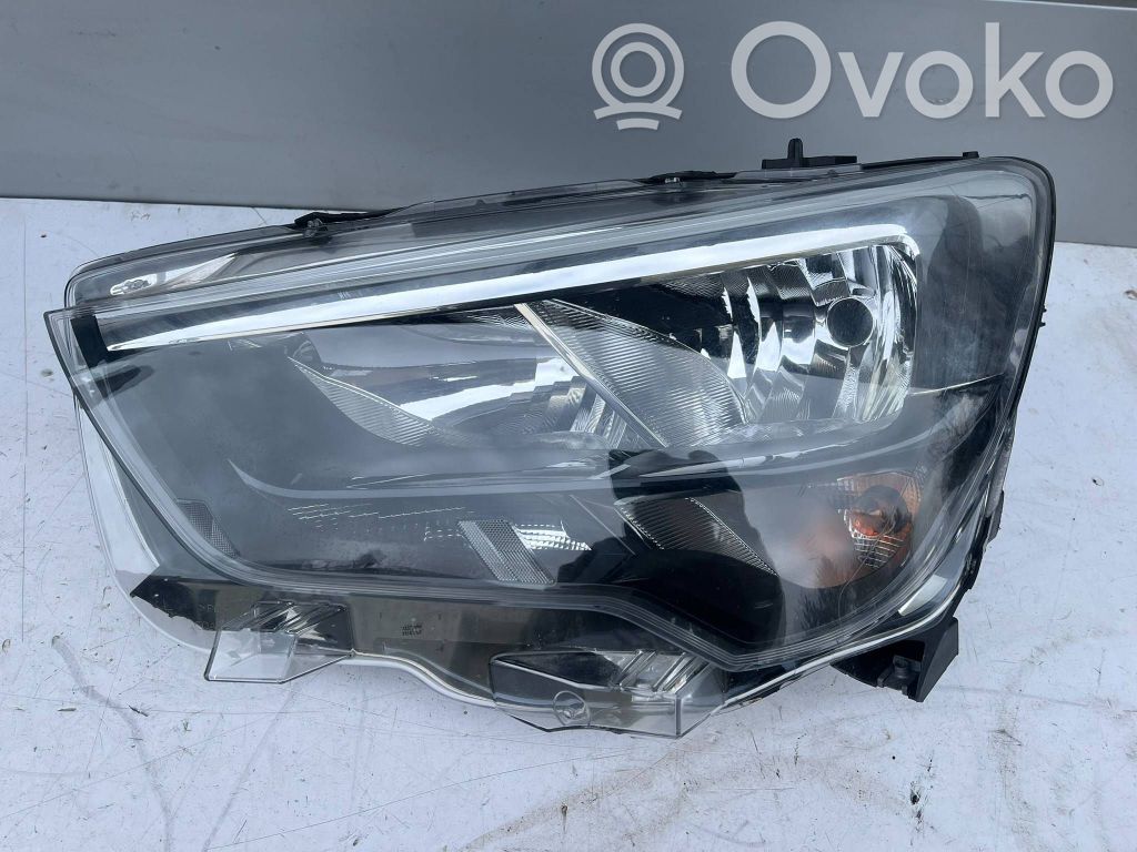 Opel Combo E Priekinis žibintas 