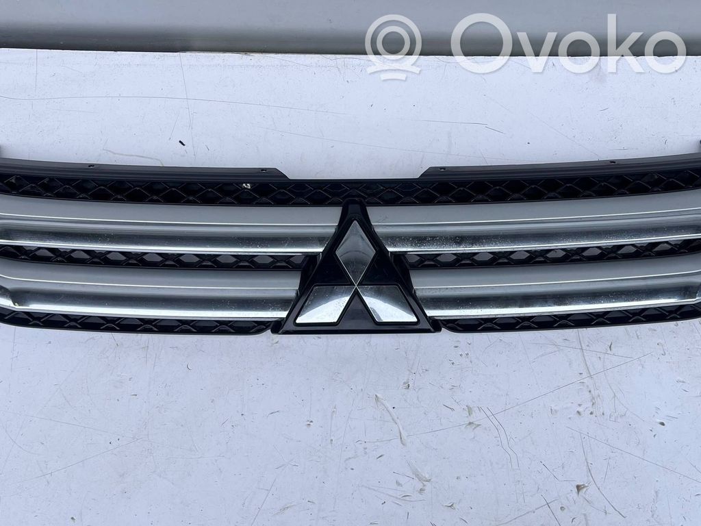 Front bumper upper radiator grill   7450B072,7450B048