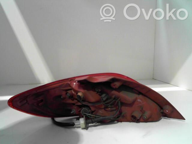 Mazda 2 Galinis žibintas kėbule 