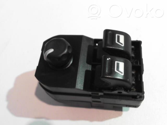 Peugeot 206 Electric window control switch 