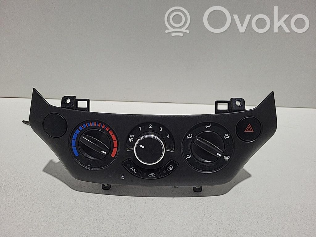 Chevrolet Aveo Climate control unit 
