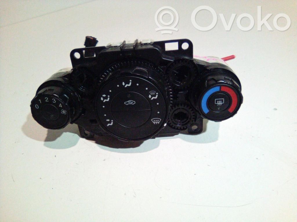 Ford Fiesta Climate control unit 