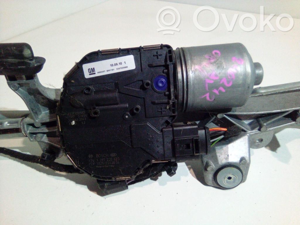 Opel Astra J Wiper motor 