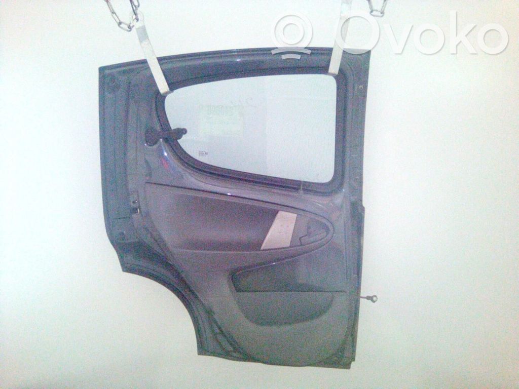 Peugeot 107 Galinės durys 