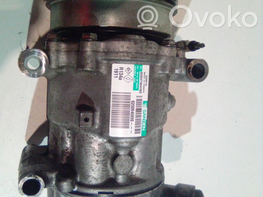 Dacia Sandero Air conditioning (A/C) compressor (pump) 