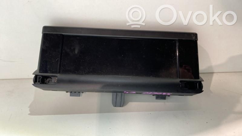 Citroen C4 Cactus Speedometer (instrument cluster) 