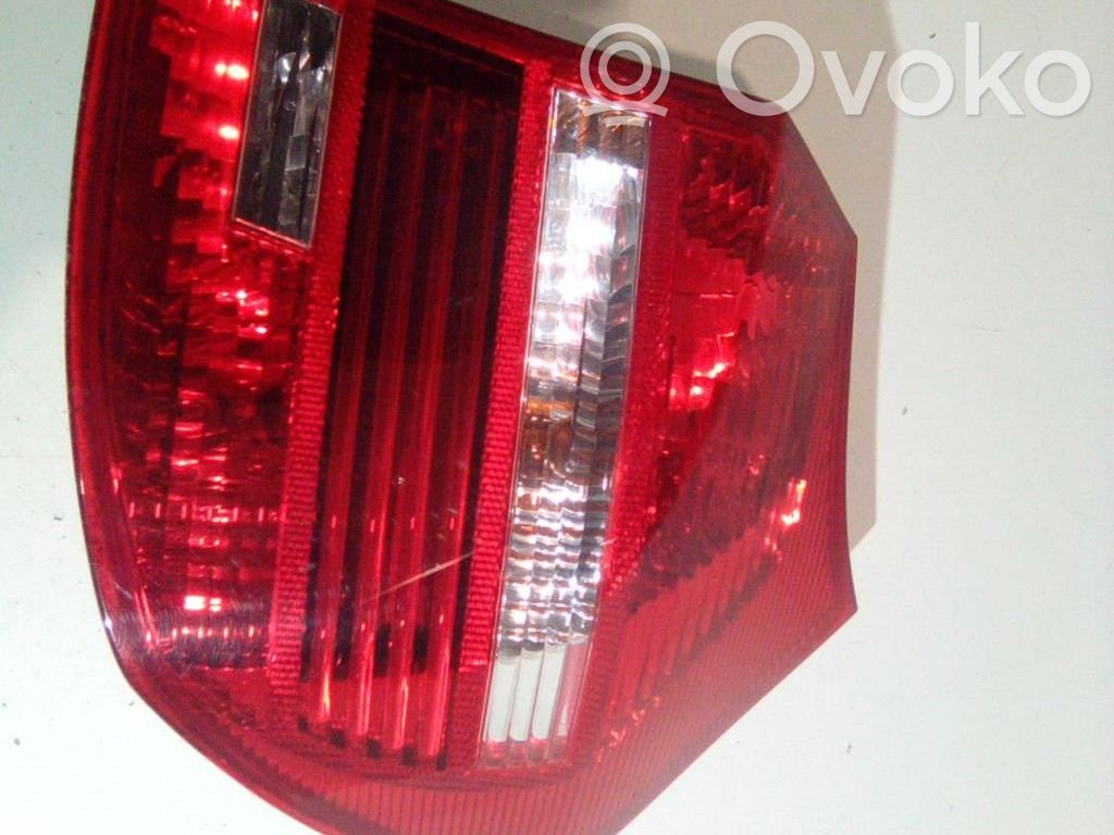 BMW 1 E81 E87 Galinis žibintas kėbule 