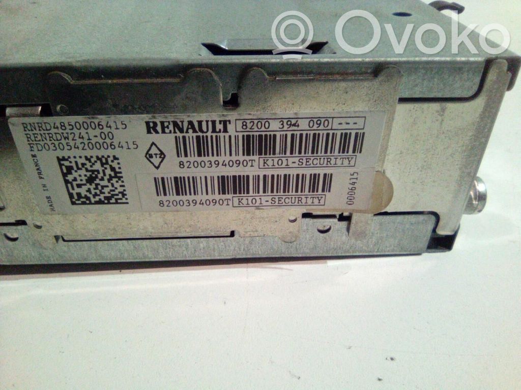 Renault Clio III Radio / CD/DVD atskaņotājs / navigācija 