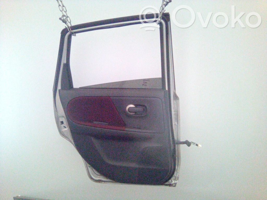 Nissan Note (E11) Puerta trasera 