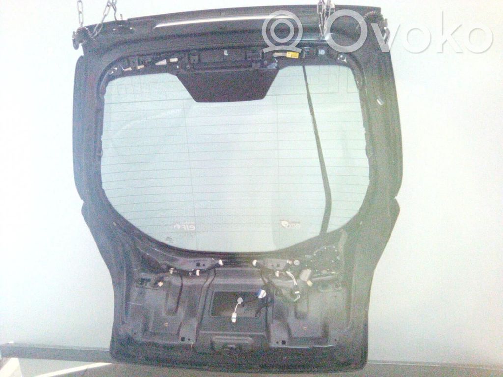 Tylna klapa bagażnika   901000820R